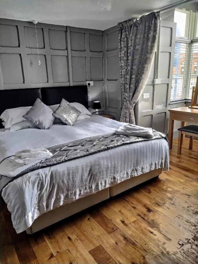 The Edinburgh Castle Bed & Breakfast Holyhead Eksteriør bilde